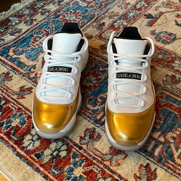 air jordan 11 retro size 11.5